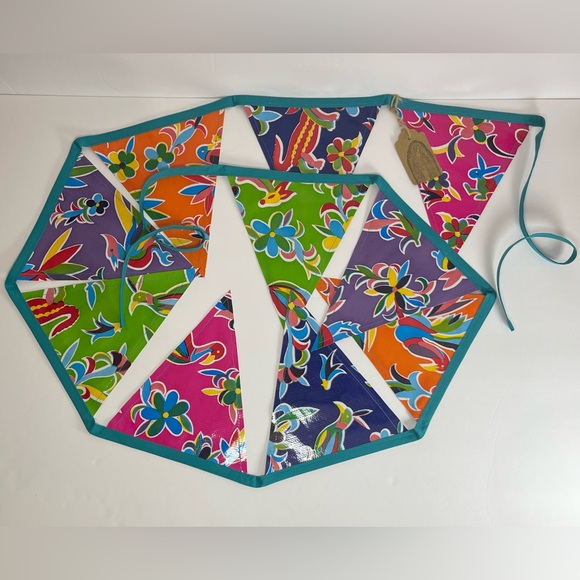 Handmade Mexican oilcloth bunting pennant flags banner - Picture 3 of 13